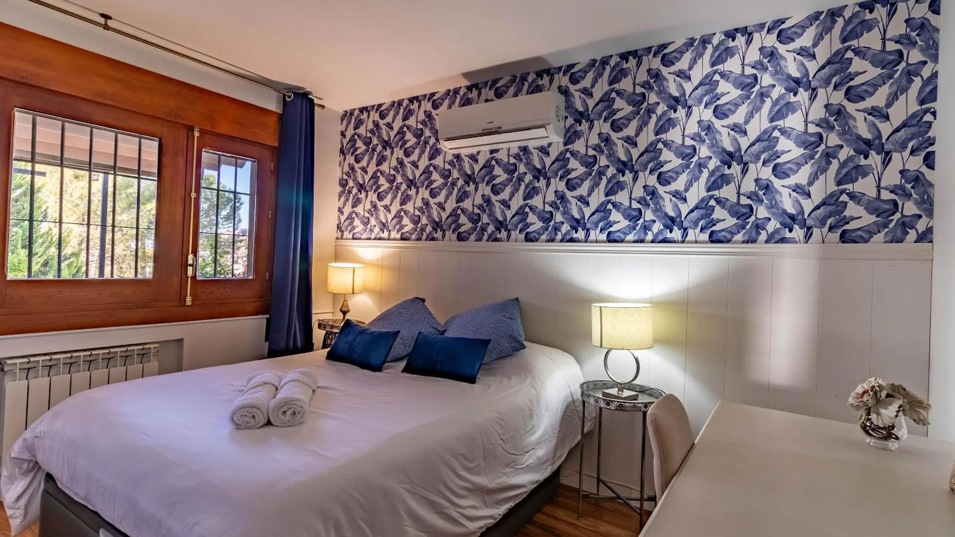 Rentitspain Grand Luxury Villa Piscina & Jacuzzi Granada Albolote